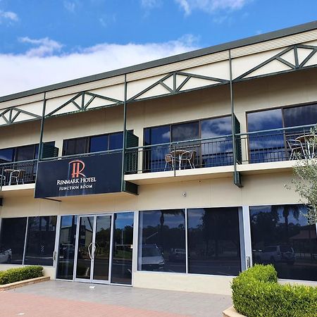 Hotel Renmark Bagian luar foto