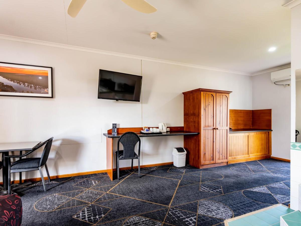 Hotel Renmark Bagian luar foto
