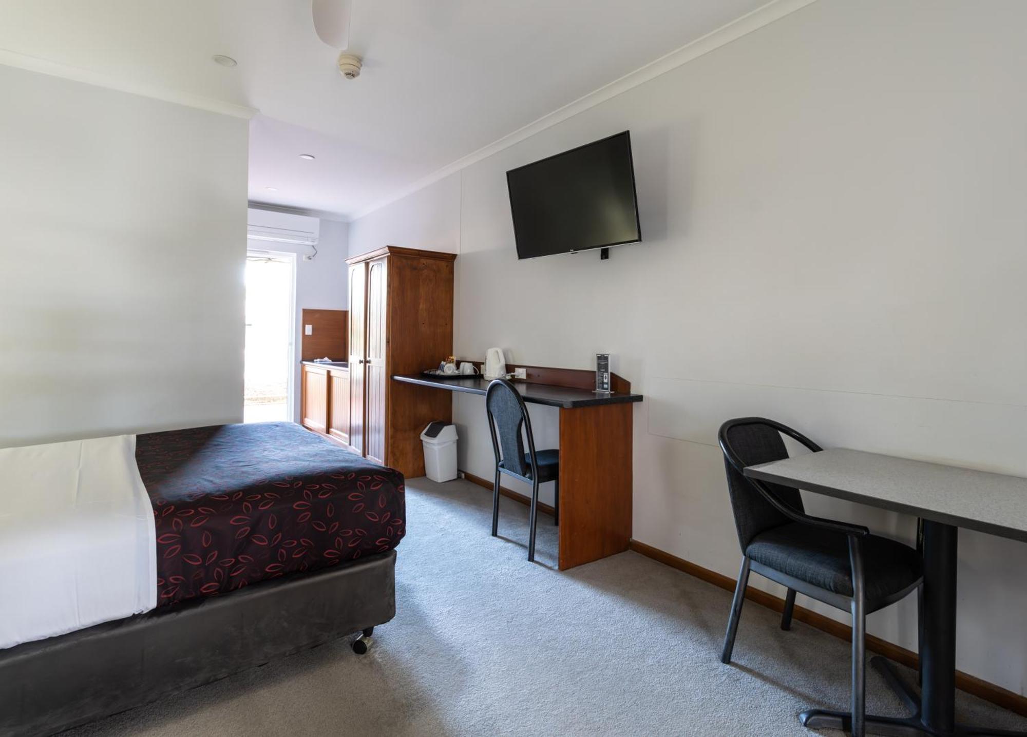 Hotel Renmark Bagian luar foto