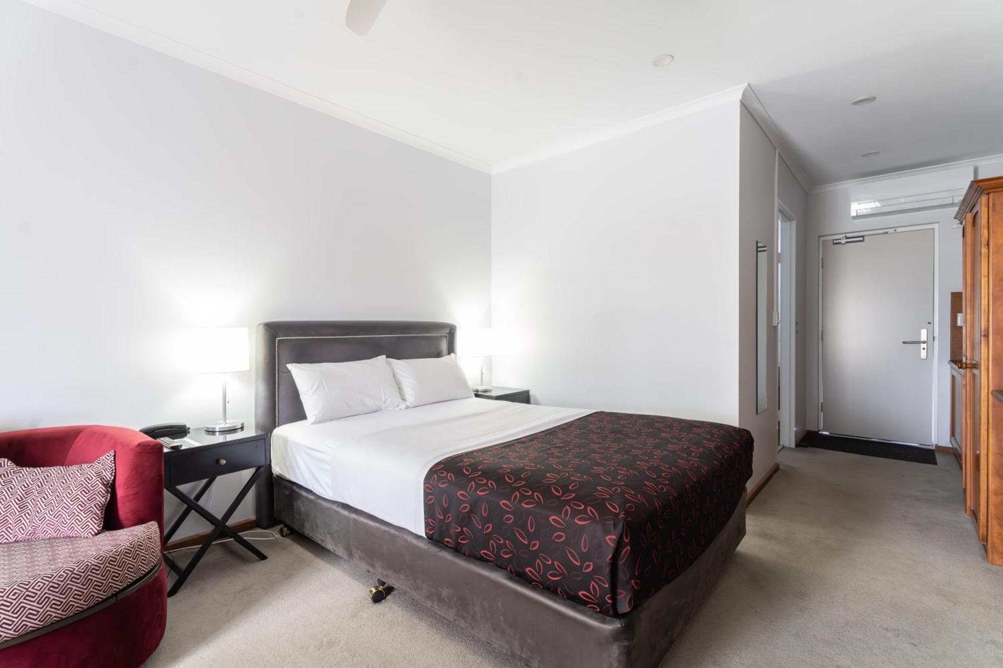Hotel Renmark Bagian luar foto