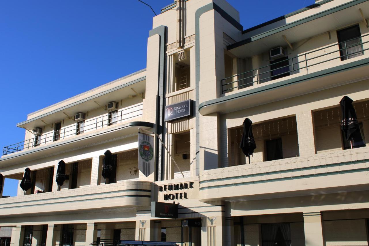 Hotel Renmark Bagian luar foto